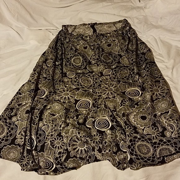 C.J.Banks plus size 20 skirt - Picture 2 of 3